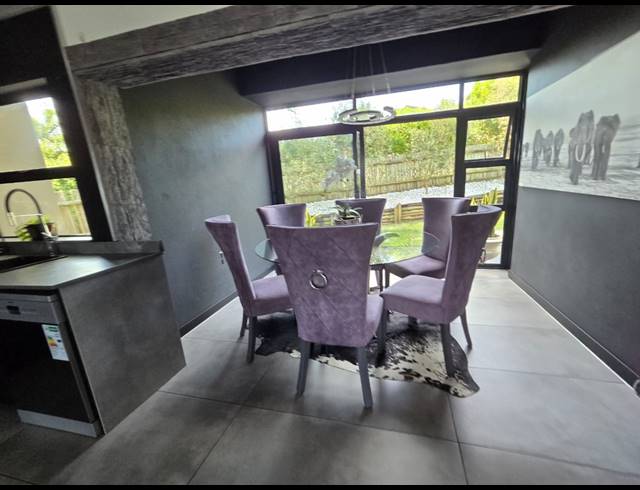 2 BEDROOM APARTMENT FOR SALE IN PALM LAKES ESTATE